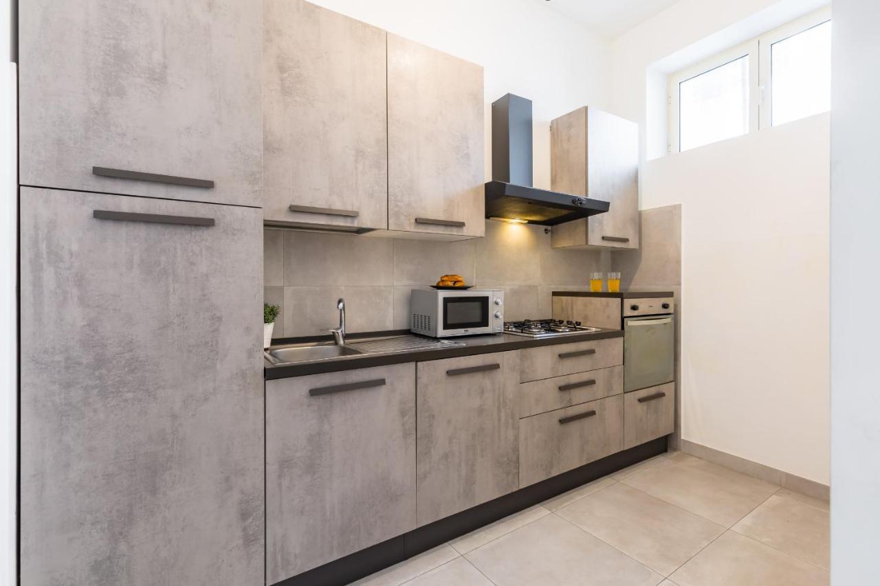 Foria 49 Apartments By Wonderful Italy Naples Exterior photo